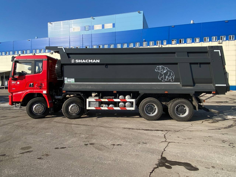 SHACMAN SX33186V366  2024 года