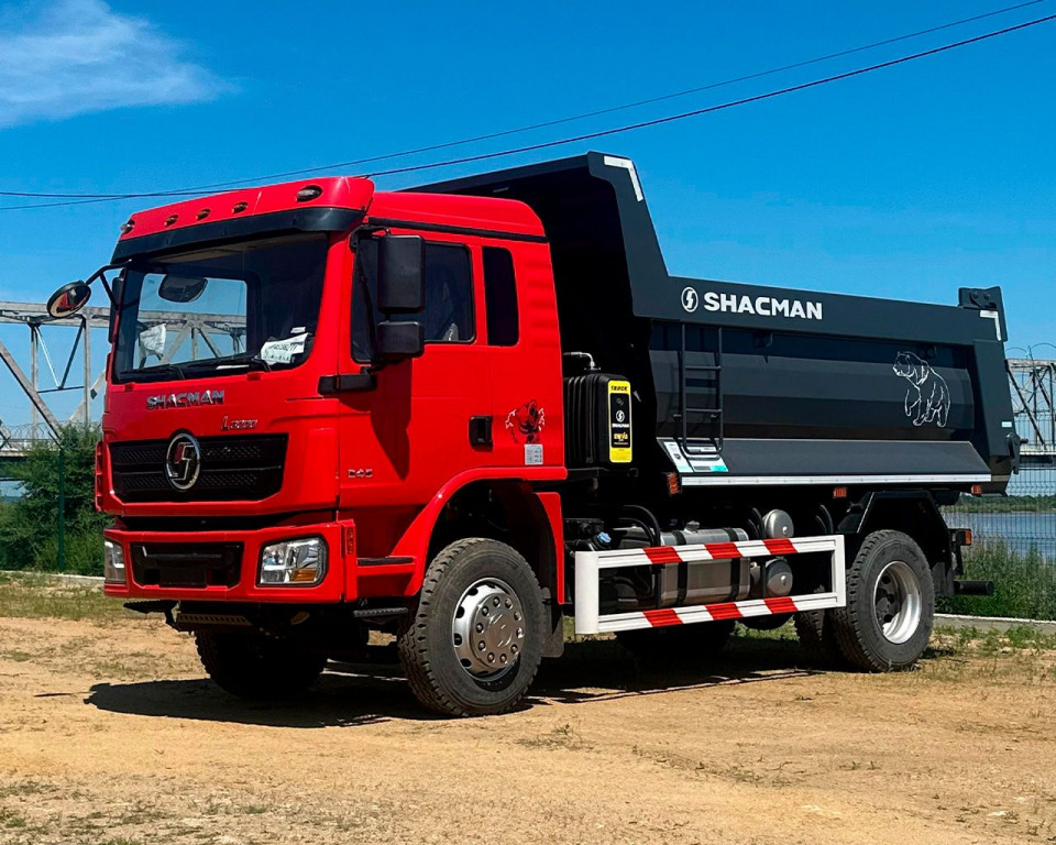 SHACMAN L3000  2024 года