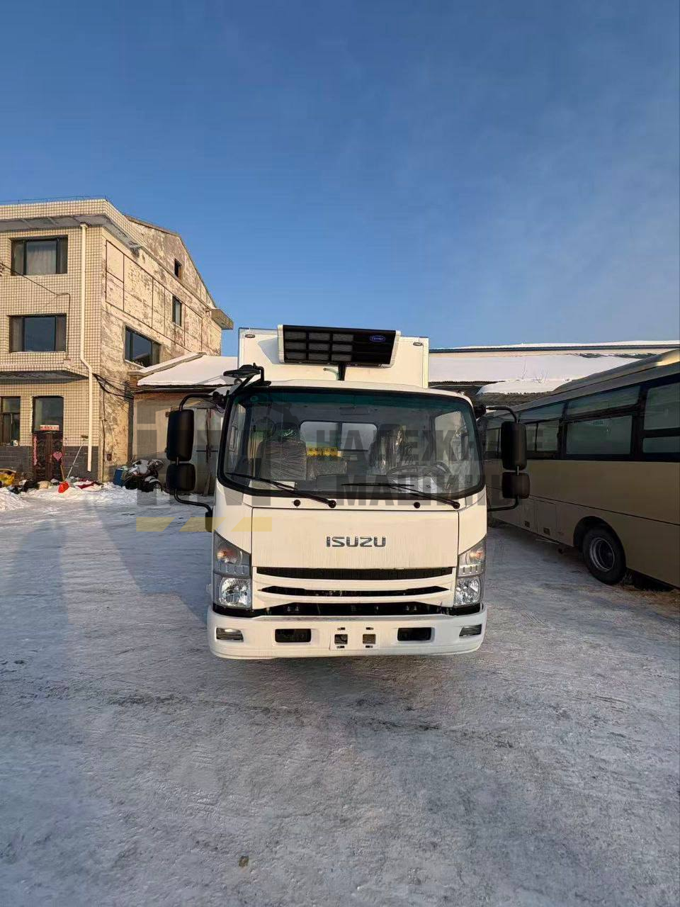 Isuzu Elf  2025 года