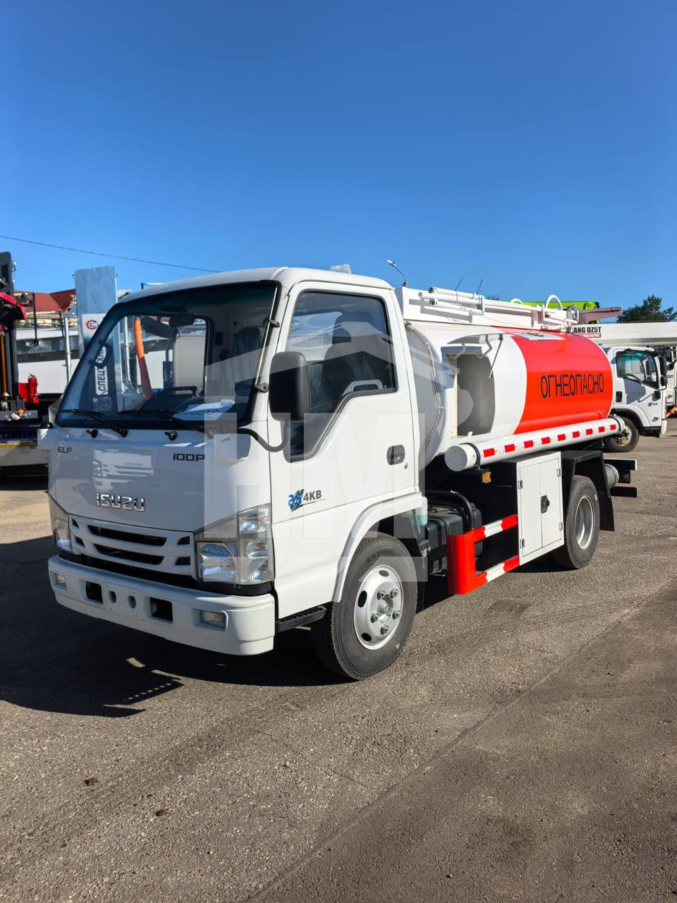 Isuzu Elf  2025 года