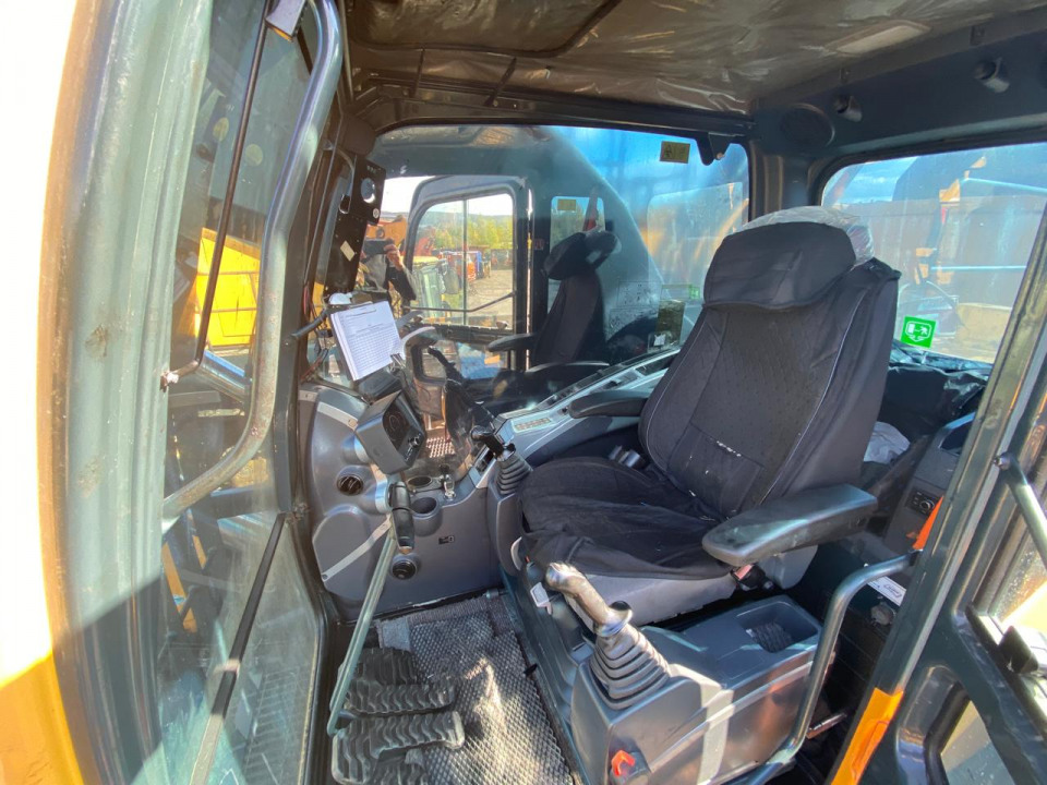  Экскаватор Hyundai R1250  2023 года