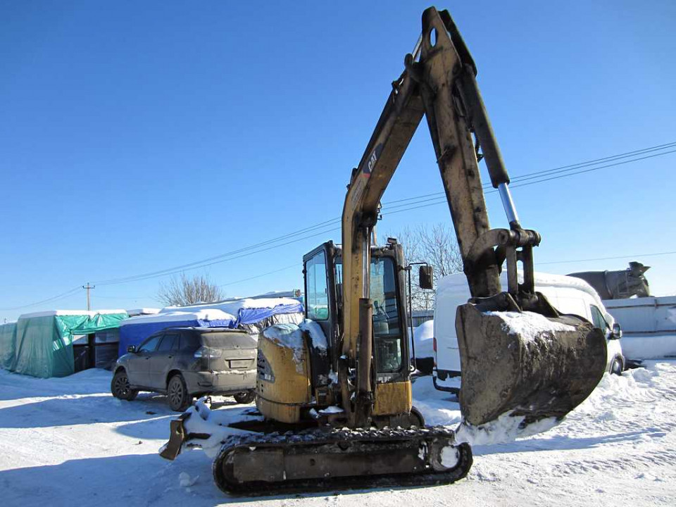  Экскаватор Caterpillar 305.5DCR  