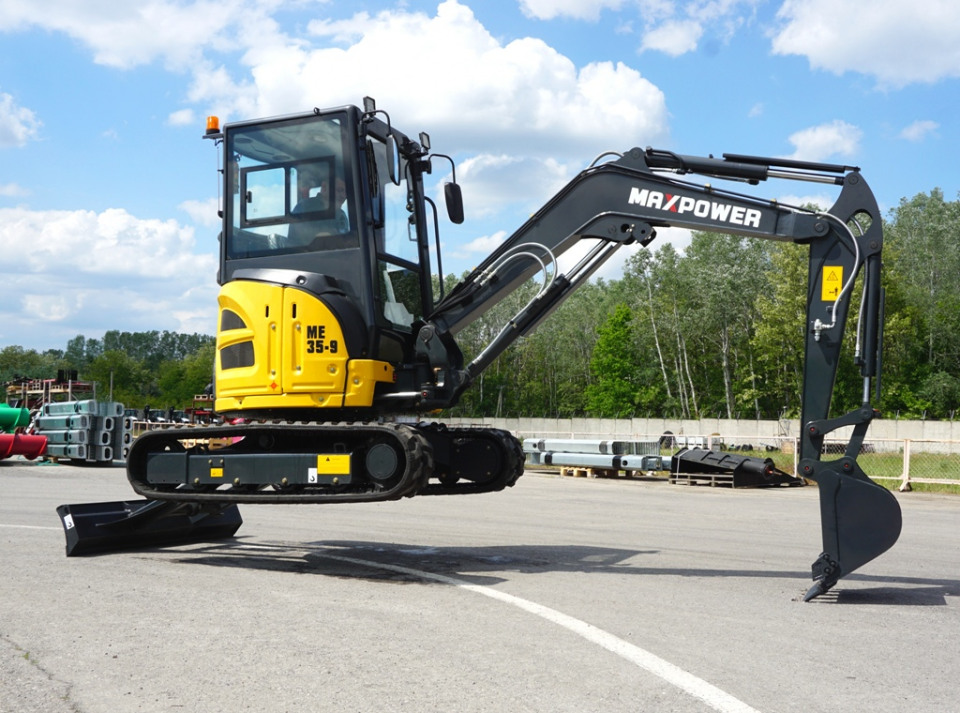  Мини-экскаватор MaxPower ME35.9  2025 года