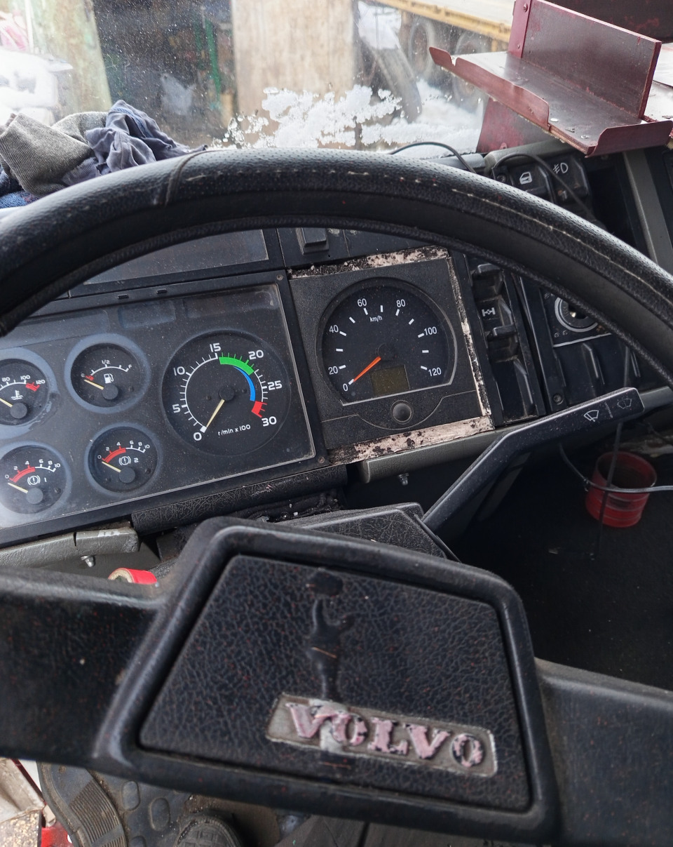 Volvo Fl 612  1997 года, 6000 т