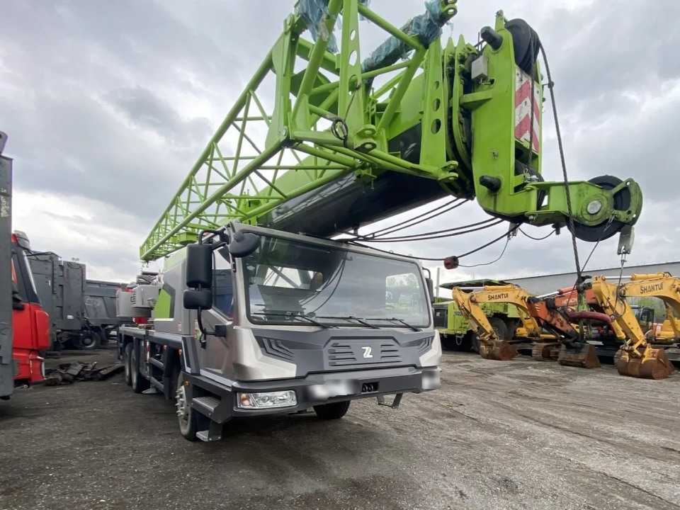  Автокран Zoomlion ZTC250V  2023 года