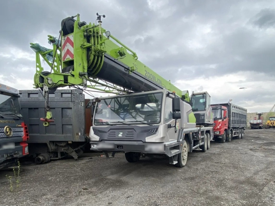  Автокран Zoomlion ZTC250V  2023 года
