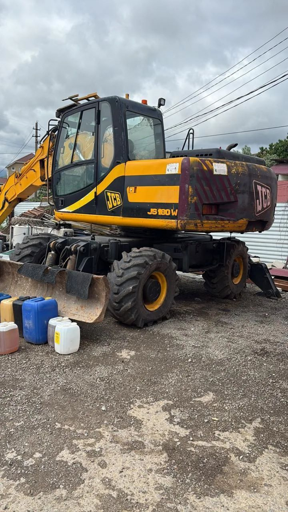  Экскаватор JCB JS130W  2003 года