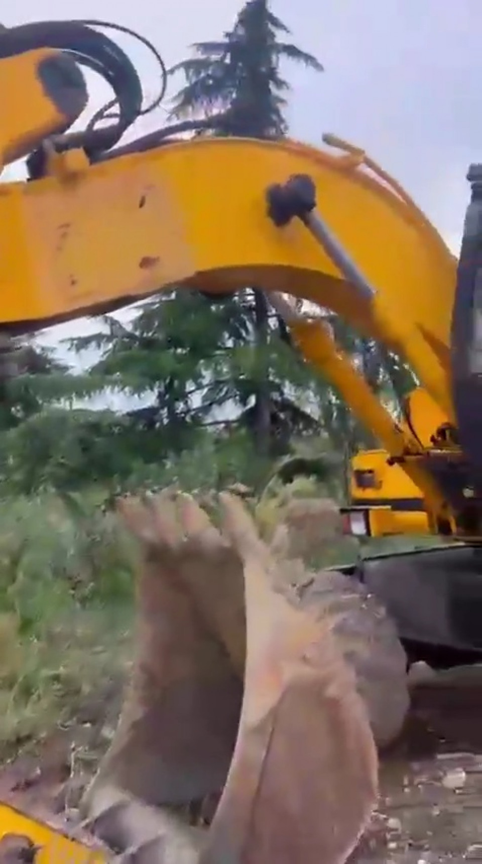  Экскаватор JCB JS130W  2003 года