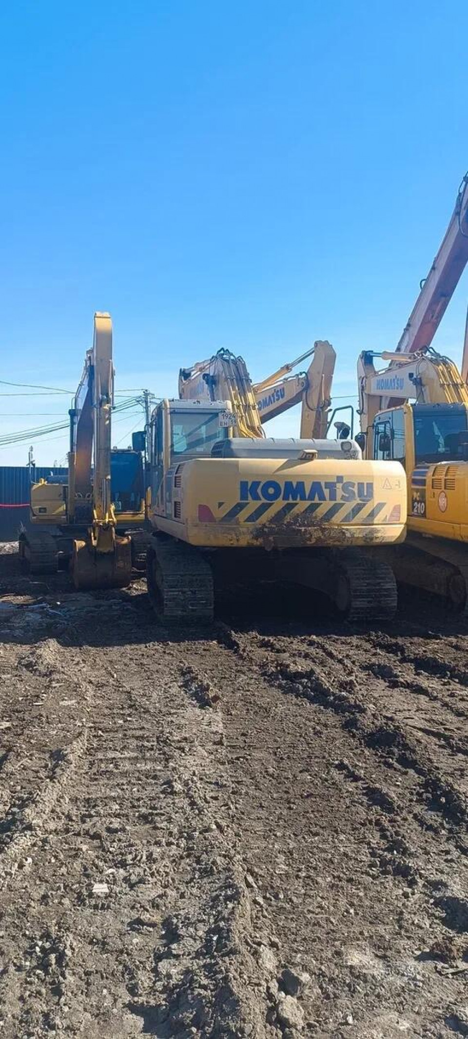 Экскаватор Komatsu PC220-8M0  2023 года