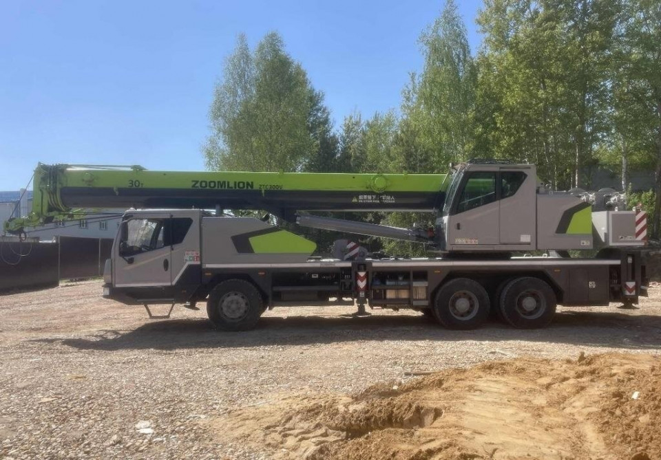  Автокран Zoomlion ZTC300V  2023 года