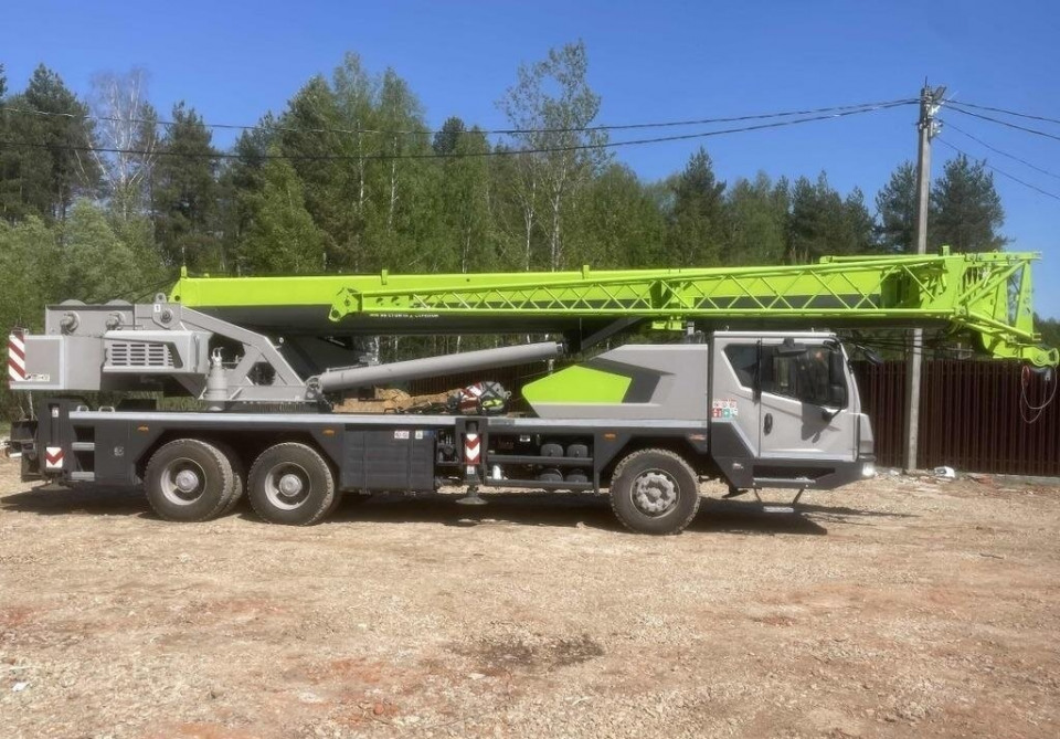  Автокран Zoomlion ZTC300V  2023 года