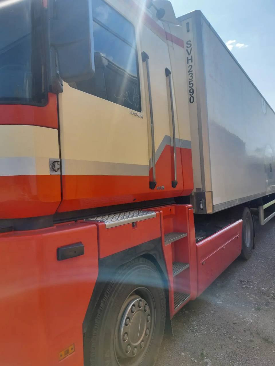 Renault Trucks magnum  2006 года, 4х2, 480 л.с.
