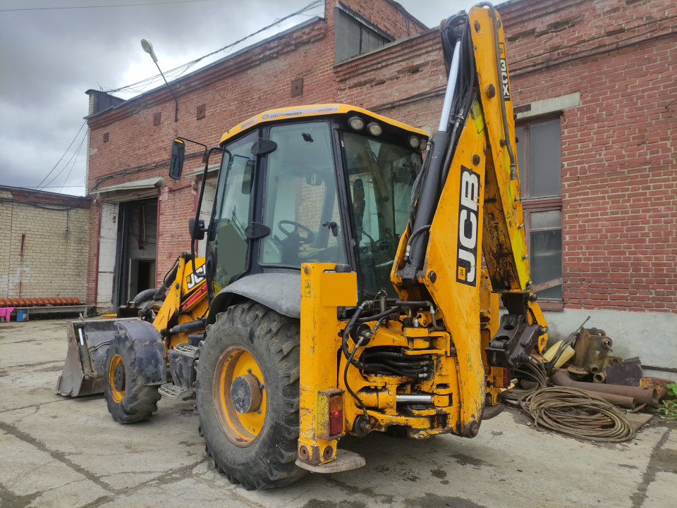  Экскаватор-погрузчик JCB 3CX  2011 года