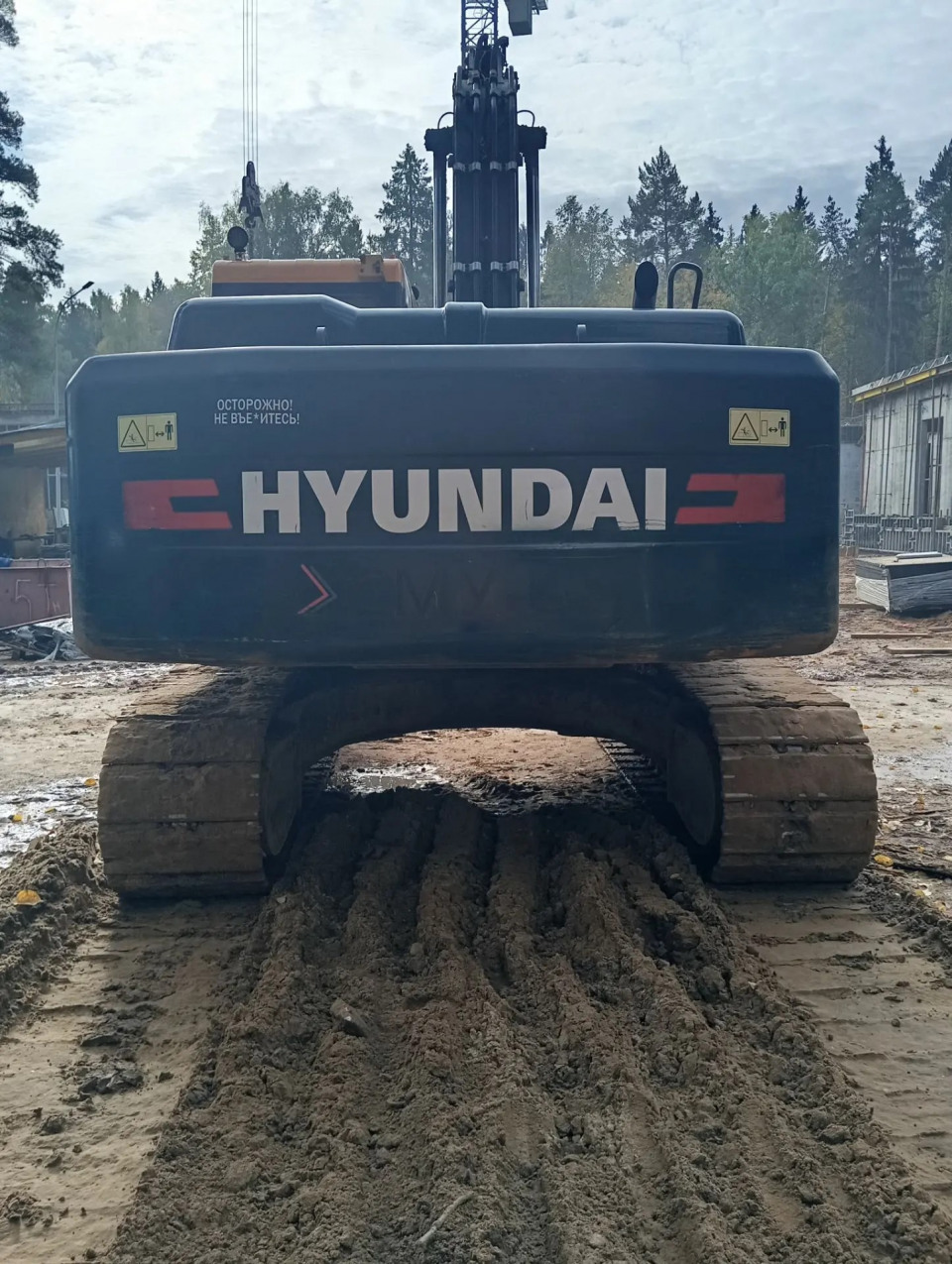  Экскаватор Hyundai HX220S  2022 года