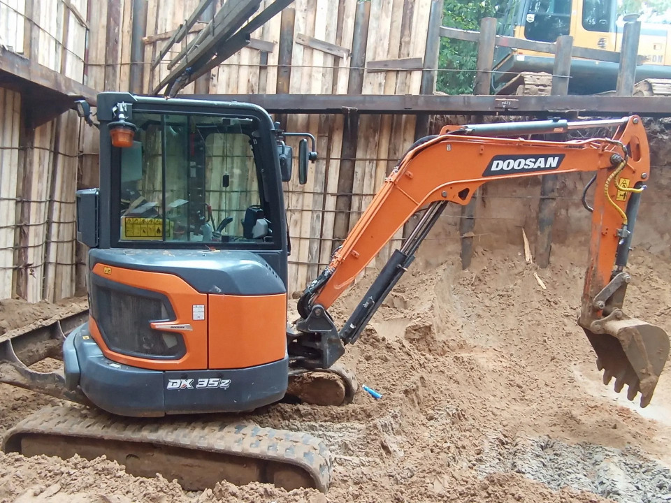  Экскаватор Doosan Dx35  2023 года
