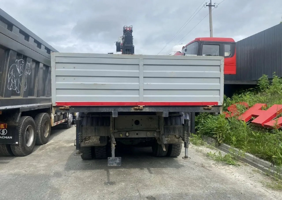  Бортовой прицеп Shacman X3000 c КМУ Инман   2024 года