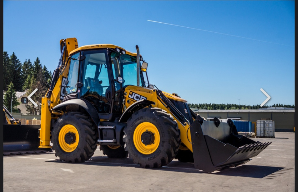 JCB 4CX  2021 года